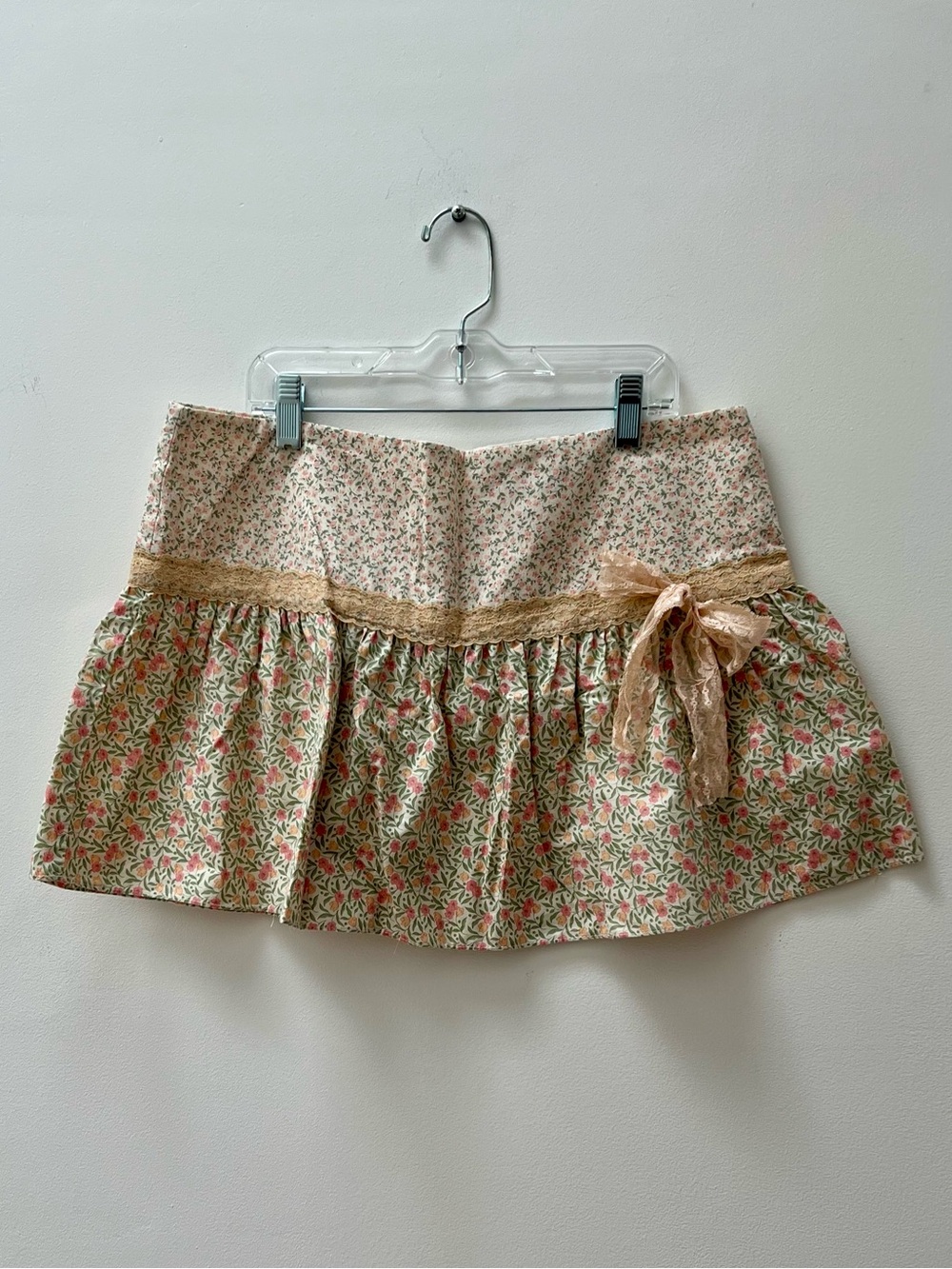 Vintage Violet Dusty Floral Pink Tiered Mini Skirt with Lace Bow